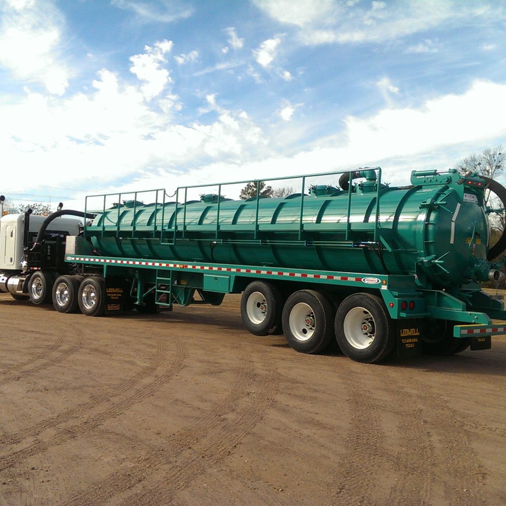 Cargo Tank Trailers | DOT Vacuum Trailer Manufactured by Ledwell