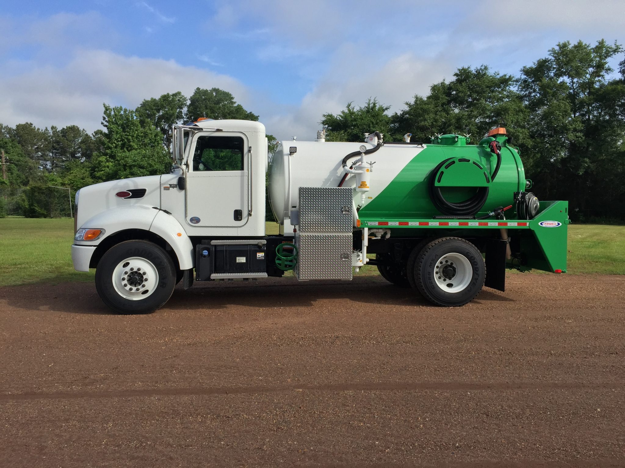 Portable Toilet Service Truck for Sale Restroom Truck by Ledwell