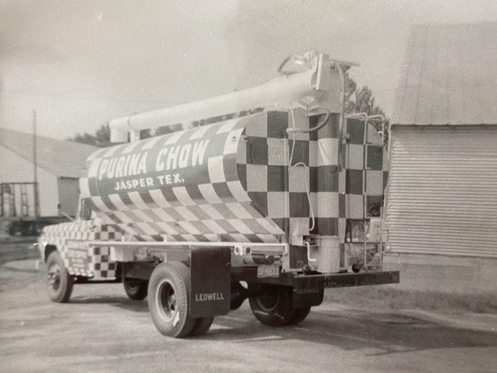 Ledwell Feed Truck for Purina Chow